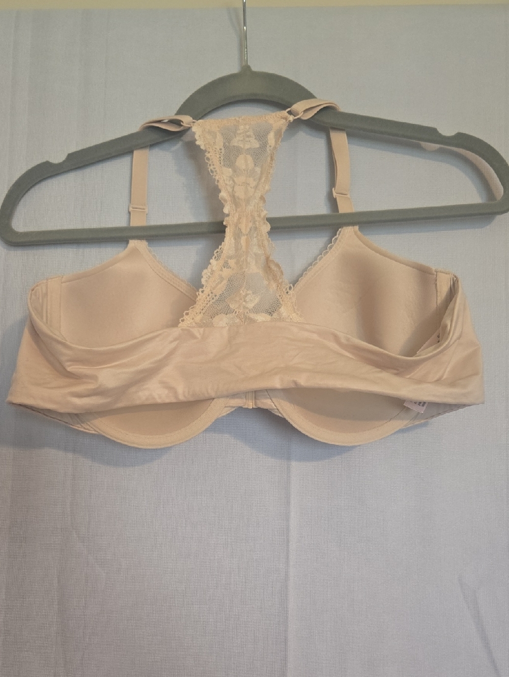Victoria's Secret Racerback Light Nude Lace Back Bra – Smooth 38C NWOT - Picture 3 of 5